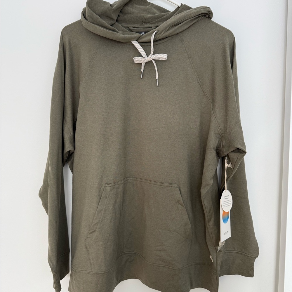 Vuori olive green  Heather Hoodie t-shirt